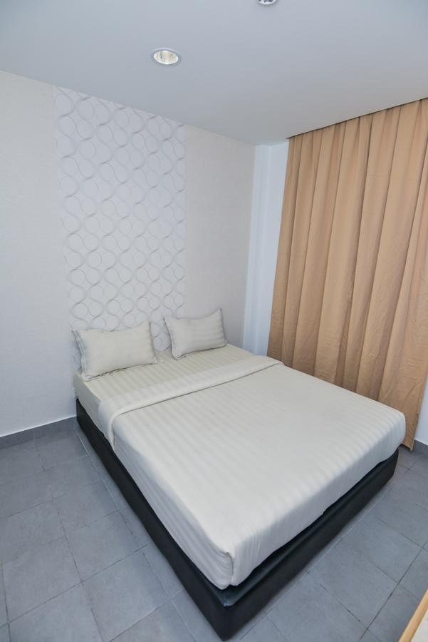 Alpha Hotel Kota Kinabalu Eksteriør billede